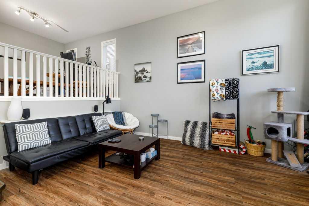 Picture for 19 Ibbotson Close 