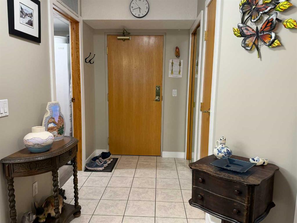 Picture for 327, 4805 45 Street 