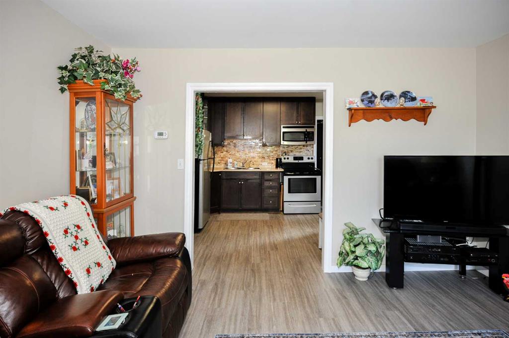 Picture for 5223 46 Street 