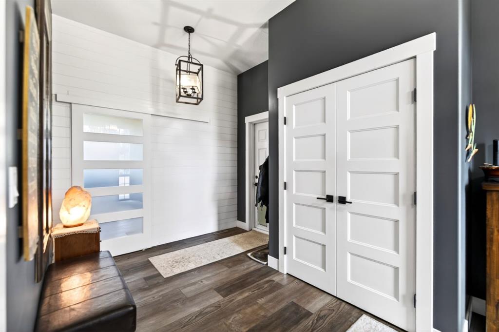Picture for 250, 27240 392 Township 