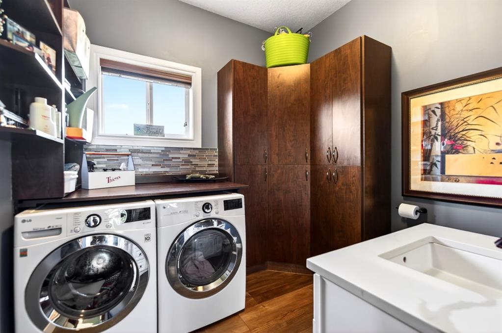 Picture for 250, 27240 392 Township 
