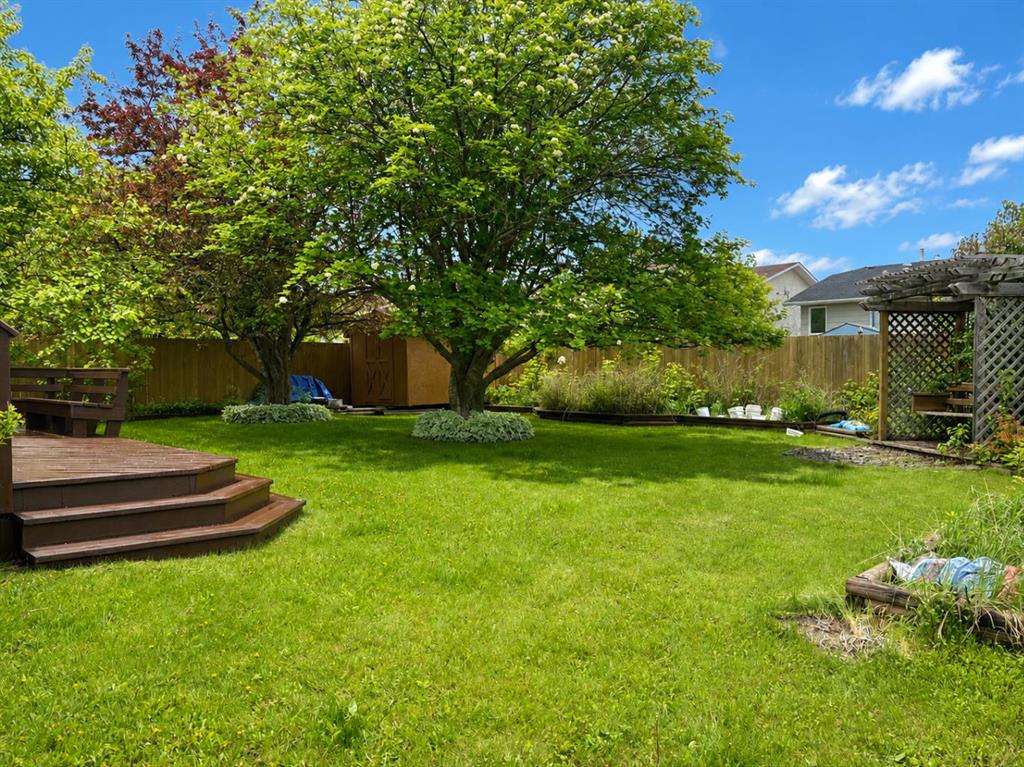 Picture for 5756 55 Street 
