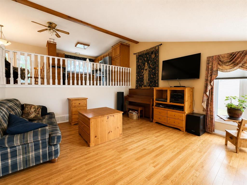 Picture for 5756 55 Street 