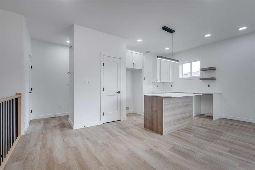 Picture for 1, 5537 51 Avenue 