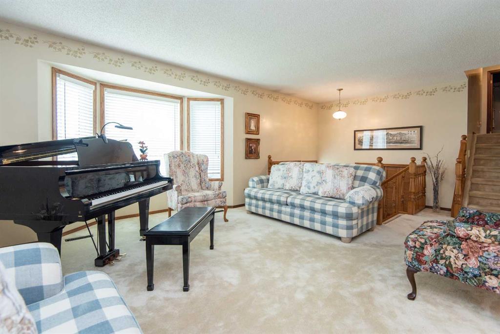 Picture for 44 Huget Crescent 