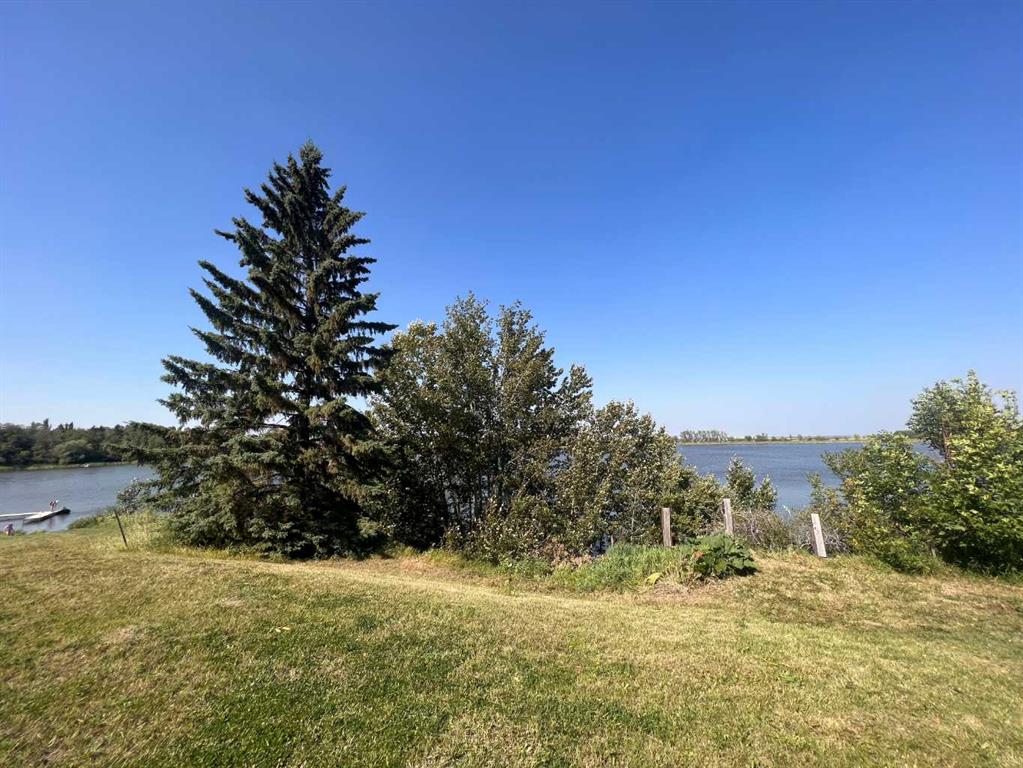 CIR Realty 5168 56 Street CIR REALTY , Innisfail, Dodds Lake,T4G 1R6