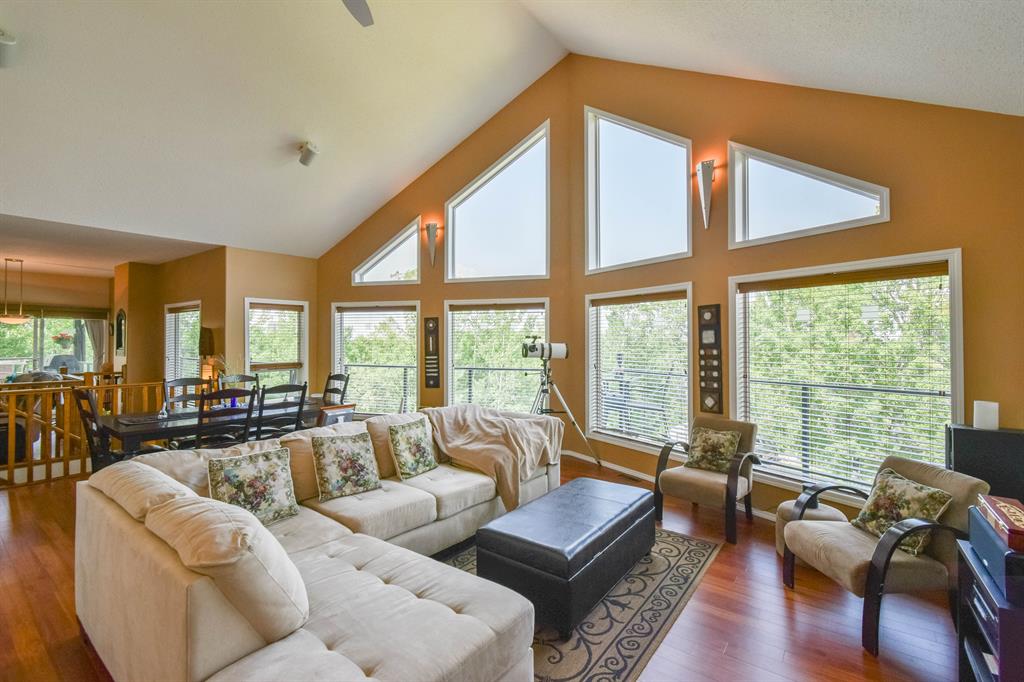 CIR Realty 1 Buffalo Way CIR REALTY , Rural Stettler No. 6, County of