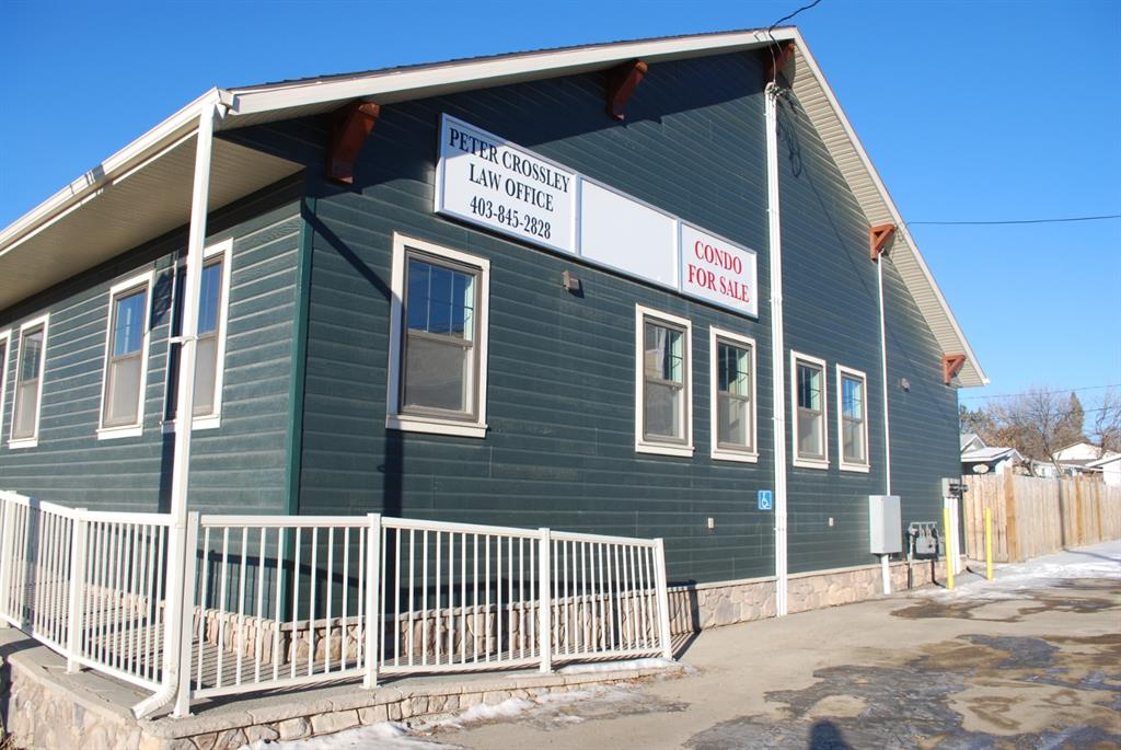 Picture for 2, 4616 47 Avenue 