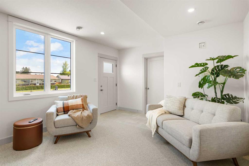 Picture for 1, 5032 48 Street 