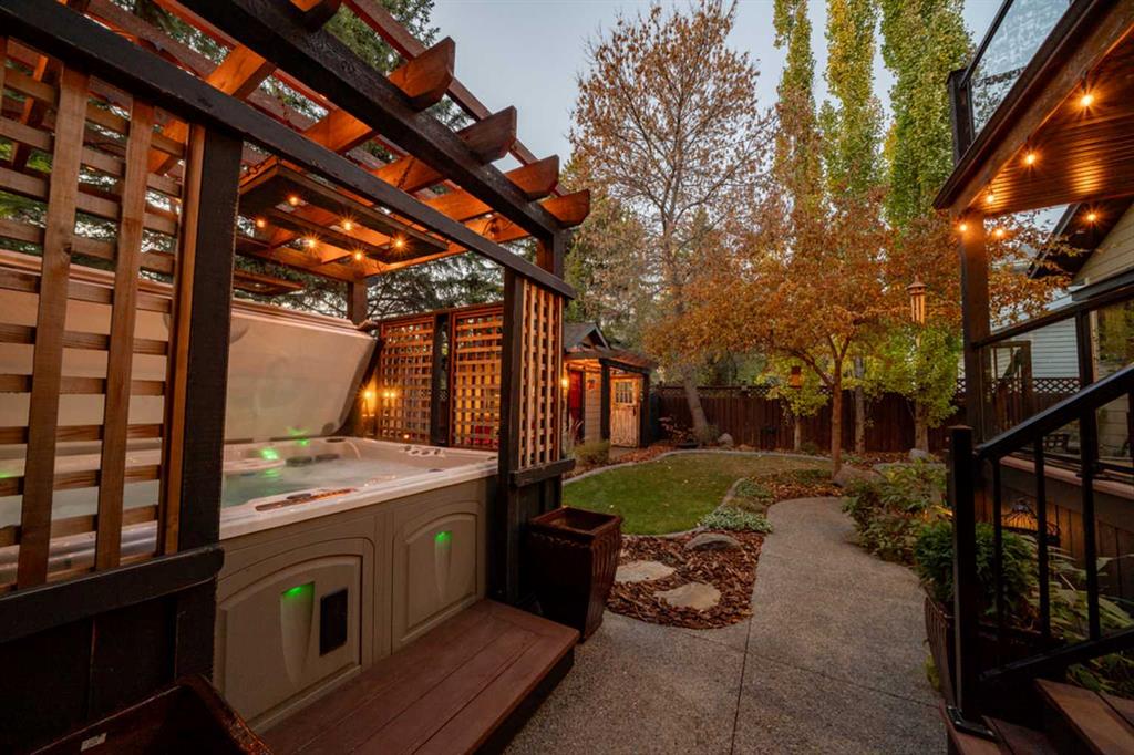 Picture for 3520 44A Avenue  https://www.cirrealty.ca/reb/cara/2/A2266012_28.jpg