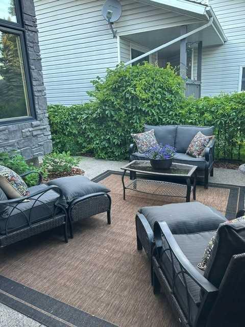 Picture for 3520 44A Avenue  https://www.cirrealty.ca/reb/cara/2/A2266012_32.jpg