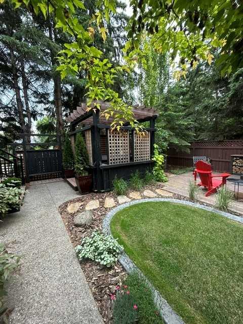 Picture for 3520 44A Avenue  https://www.cirrealty.ca/reb/cara/2/A2266012_36.jpg