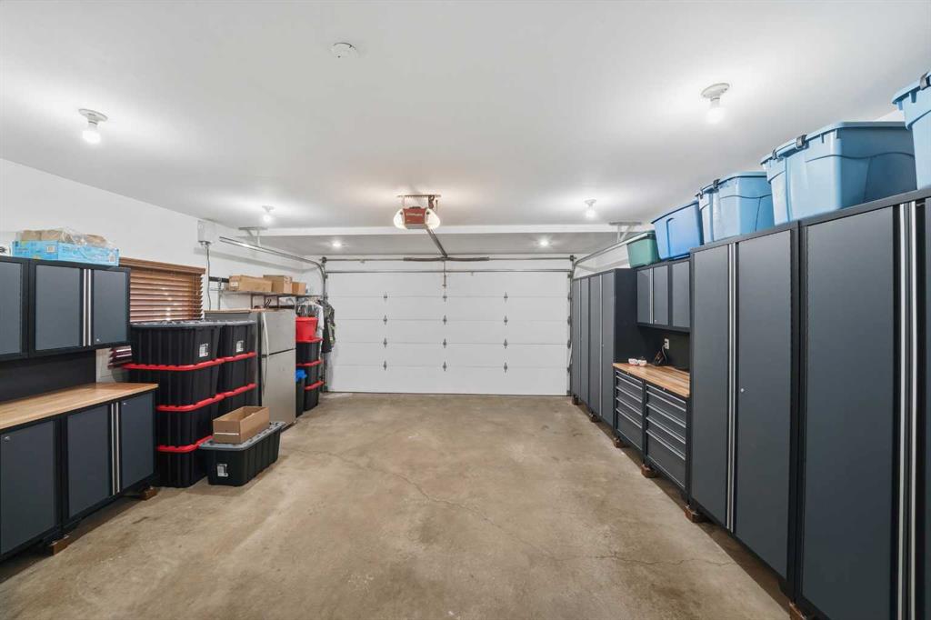 Picture for 3520 44A Avenue  https://www.cirrealty.ca/reb/cara/2/A2266012_44.jpg