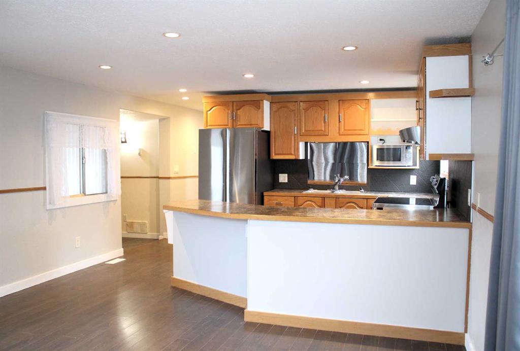 Picture for 23, 111 6 Street  SE https://www.cirrealty.ca/reb/cara/2/A2266032_10.jpg