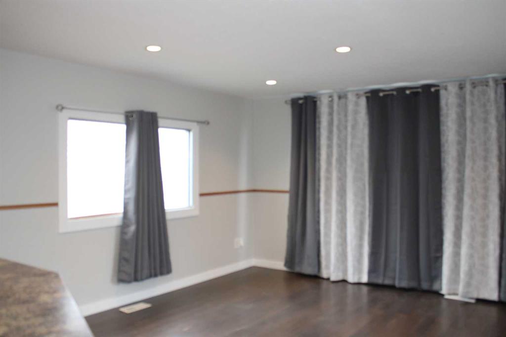 Picture for 23, 111 6 Street  SE https://www.cirrealty.ca/reb/cara/2/A2266032_12.jpg