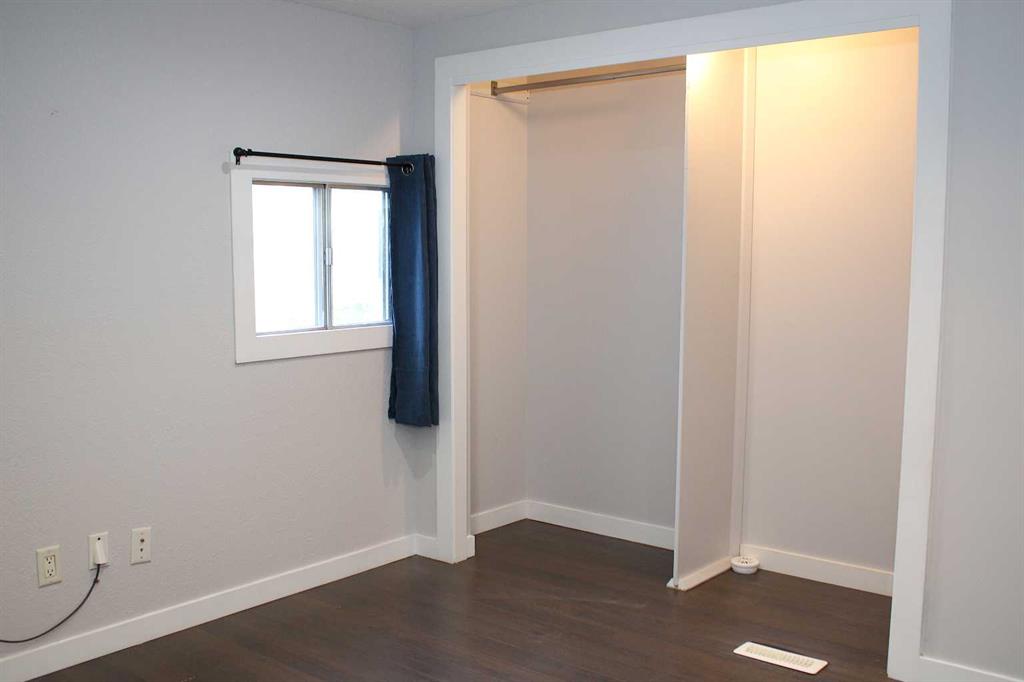 Picture for 23, 111 6 Street  SE https://www.cirrealty.ca/reb/cara/2/A2266032_39.jpg