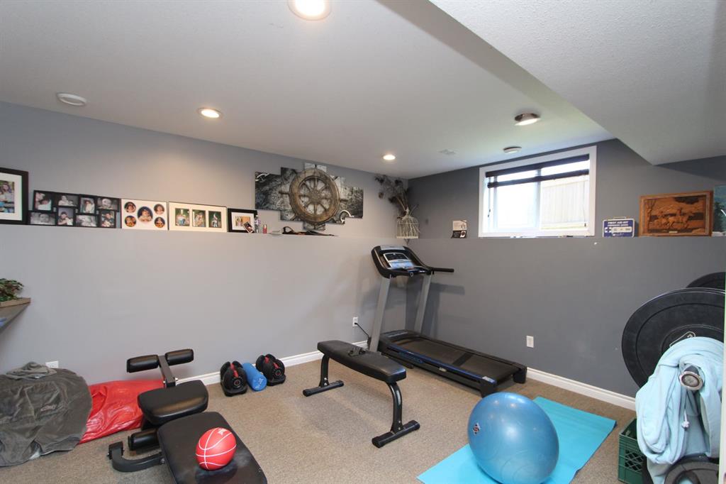 Picture for 26 Wilkinson Circle  https://www.cirrealty.ca/reb/cara/2/A2266172_17.jpg