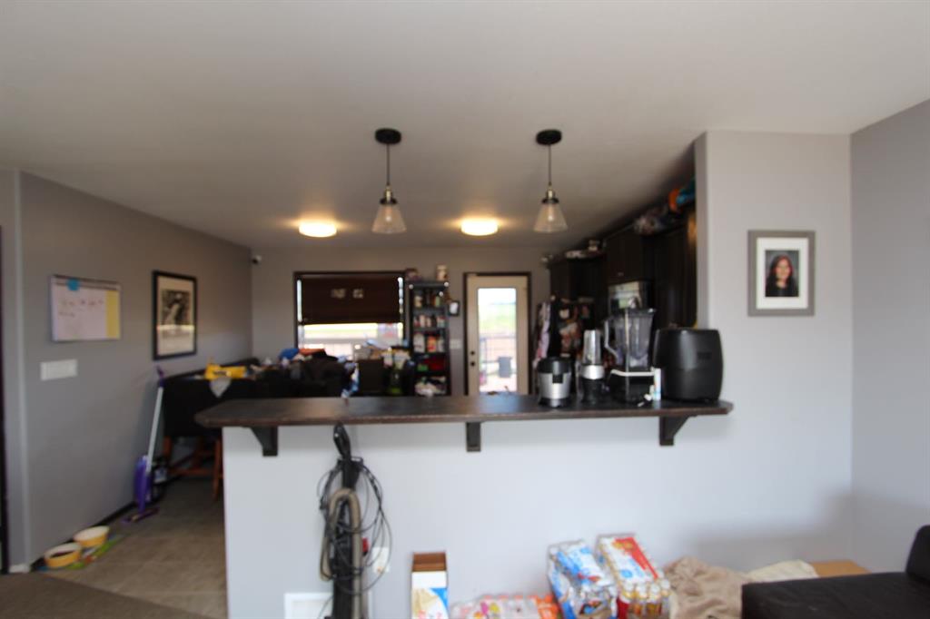 Picture for 26 Wilkinson Circle  https://www.cirrealty.ca/reb/cara/2/A2266172_20.jpg