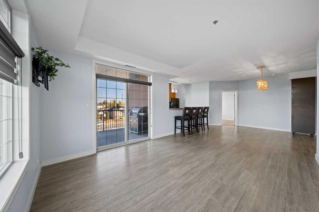 Picture for 301, 69 Ironstone Drive  https://www.cirrealty.ca/reb/cara/2/A2266232_10.jpg