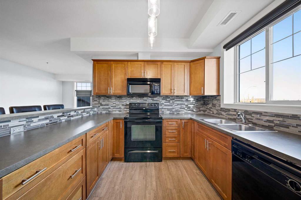 Picture for 301, 69 Ironstone Drive  https://www.cirrealty.ca/reb/cara/2/A2266232_13.jpg