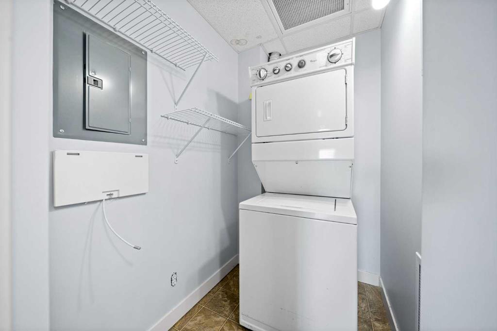 Picture for 301, 69 Ironstone Drive  https://www.cirrealty.ca/reb/cara/2/A2266232_23.jpg