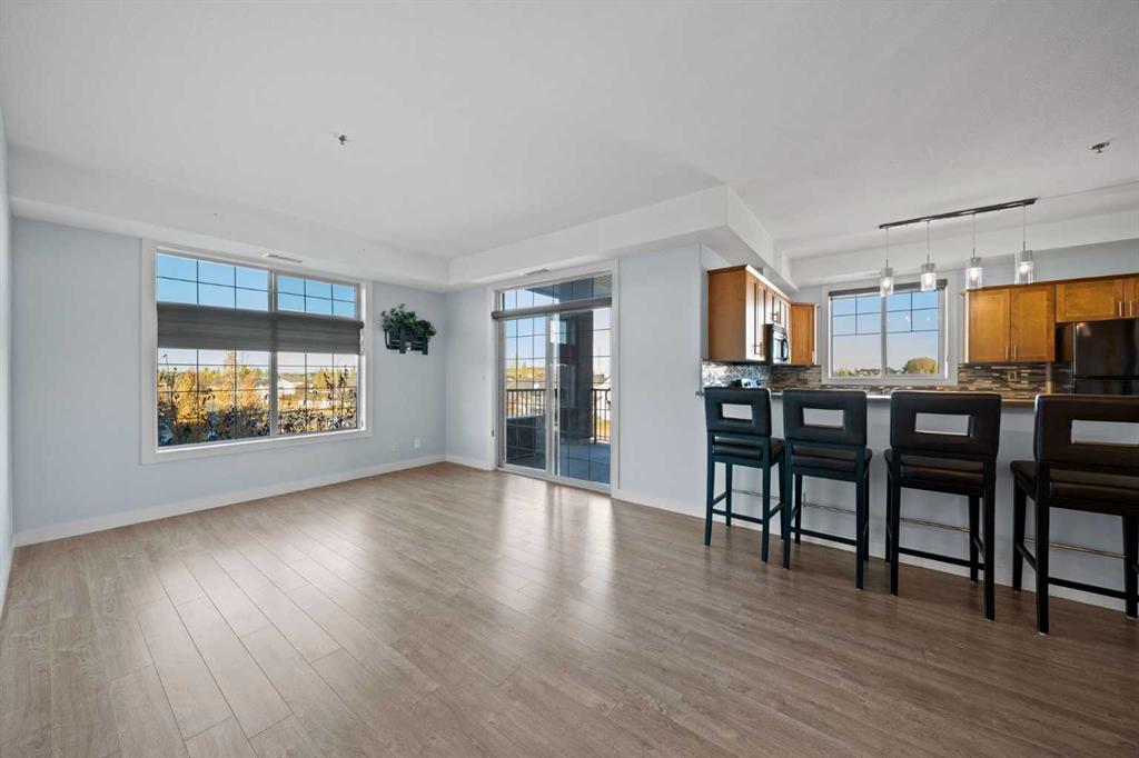 Picture for 301, 69 Ironstone Drive  https://www.cirrealty.ca/reb/cara/2/A2266232_9.jpg