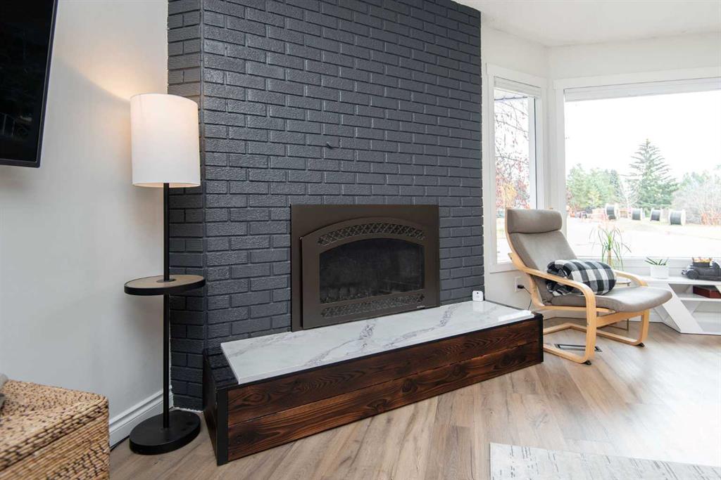 Picture for 34 Wright Avenue  https://www.cirrealty.ca/reb/cara/2/A2266682_12.jpg