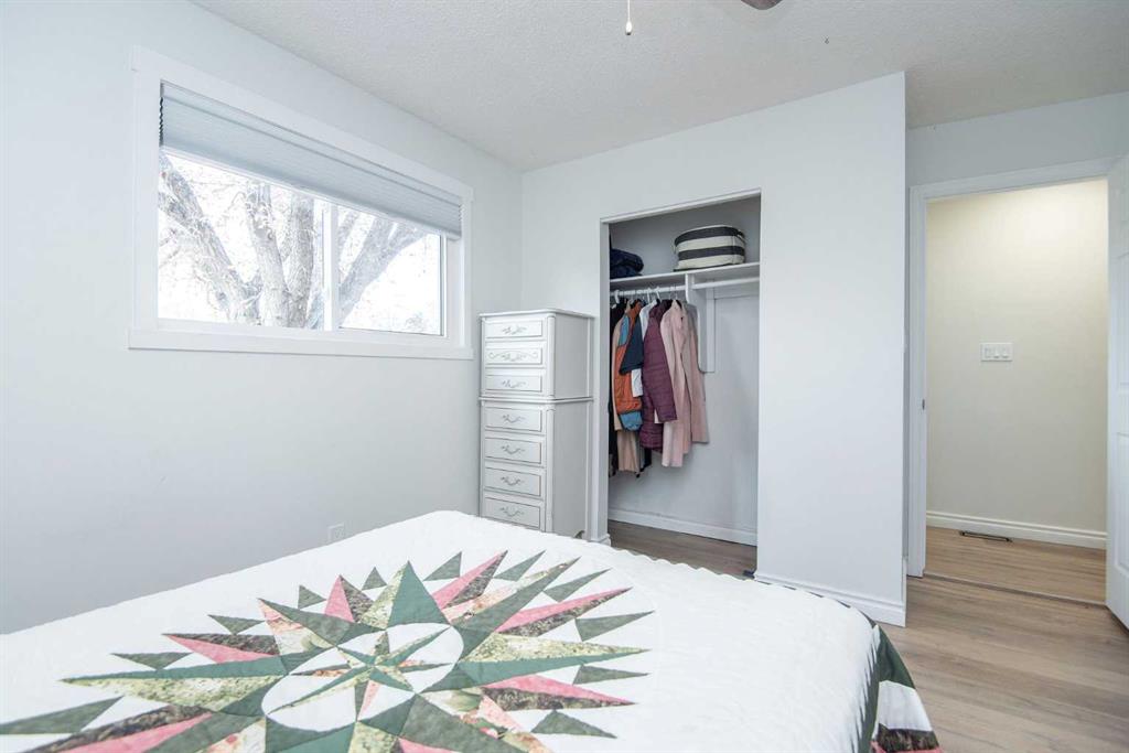 Picture for 34 Wright Avenue  https://www.cirrealty.ca/reb/cara/2/A2266682_27.jpg