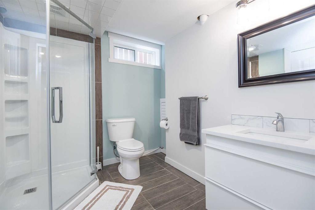 Picture for 34 Wright Avenue  https://www.cirrealty.ca/reb/cara/2/A2266682_38.jpg