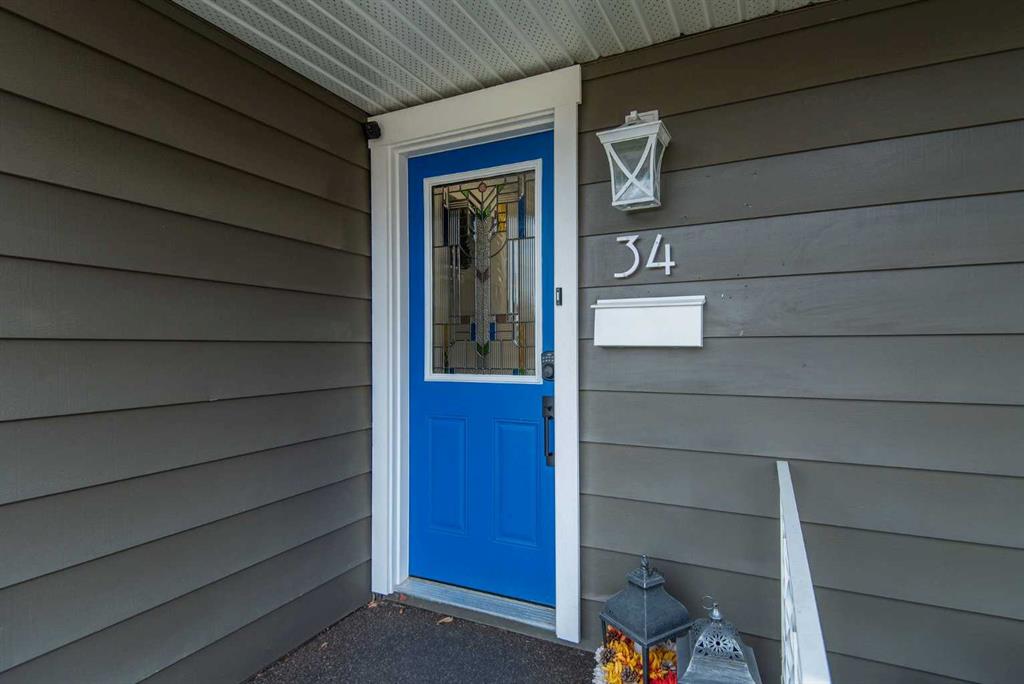 Picture for 34 Wright Avenue  https://www.cirrealty.ca/reb/cara/2/A2266682_7.jpg