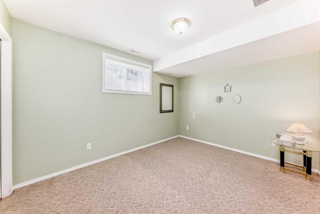 Picture for 4514 54A Ave Cres   https://www.cirrealty.ca/reb/cara/2/A2266872_35.jpg