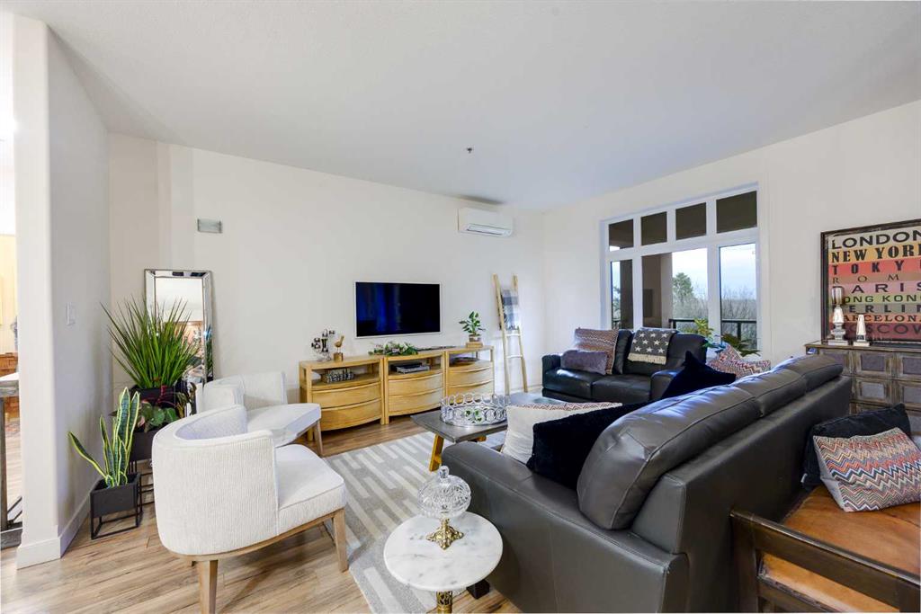 Picture for 211, 5213 61 Street  https://www.cirrealty.ca/reb/cara/2/A2267072_13.jpg