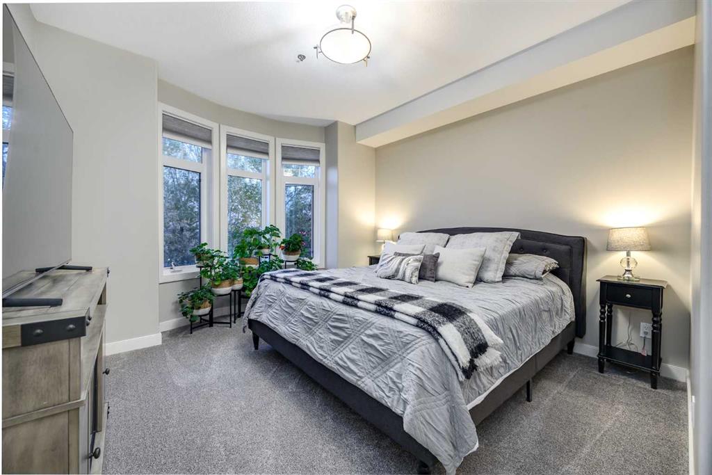 Picture for 211, 5213 61 Street  https://www.cirrealty.ca/reb/cara/2/A2267072_15.jpg