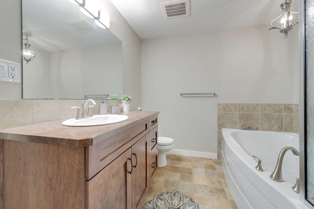 Picture for 211, 5213 61 Street  https://www.cirrealty.ca/reb/cara/2/A2267072_17.jpg