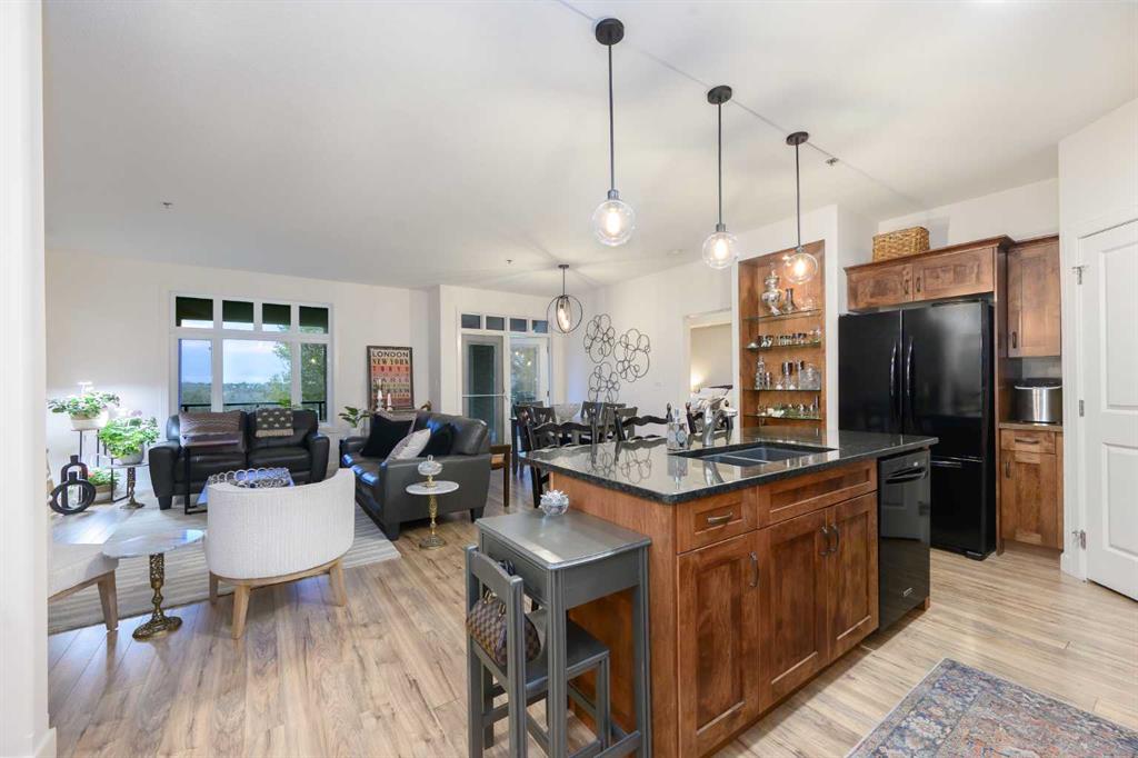 Picture for 211, 5213 61 Street  https://www.cirrealty.ca/reb/cara/2/A2267072_9.jpg