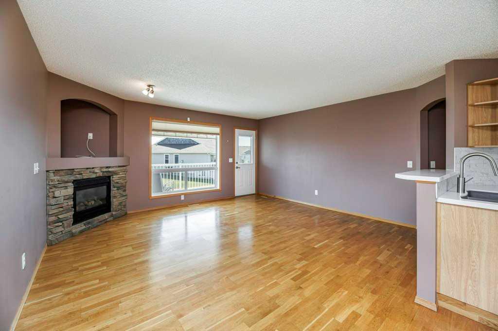 Picture for 405 Jenkins Drive  https://www.cirrealty.ca/reb/cara/2/A2267362_13.jpg