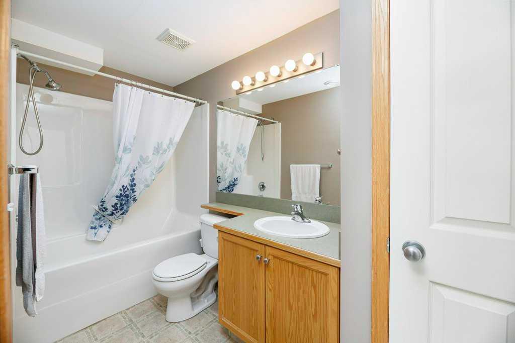 Picture for 405 Jenkins Drive  https://www.cirrealty.ca/reb/cara/2/A2267362_25.jpg