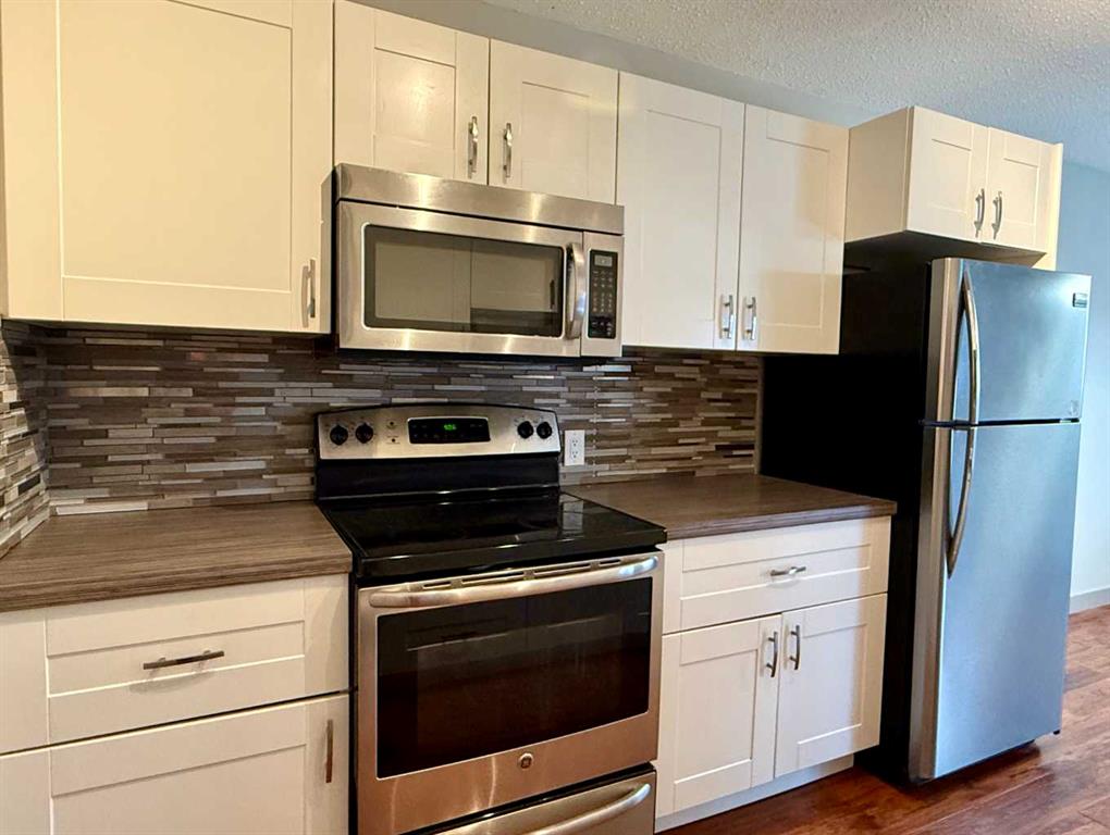 Picture for 3, 5809 65 Street 