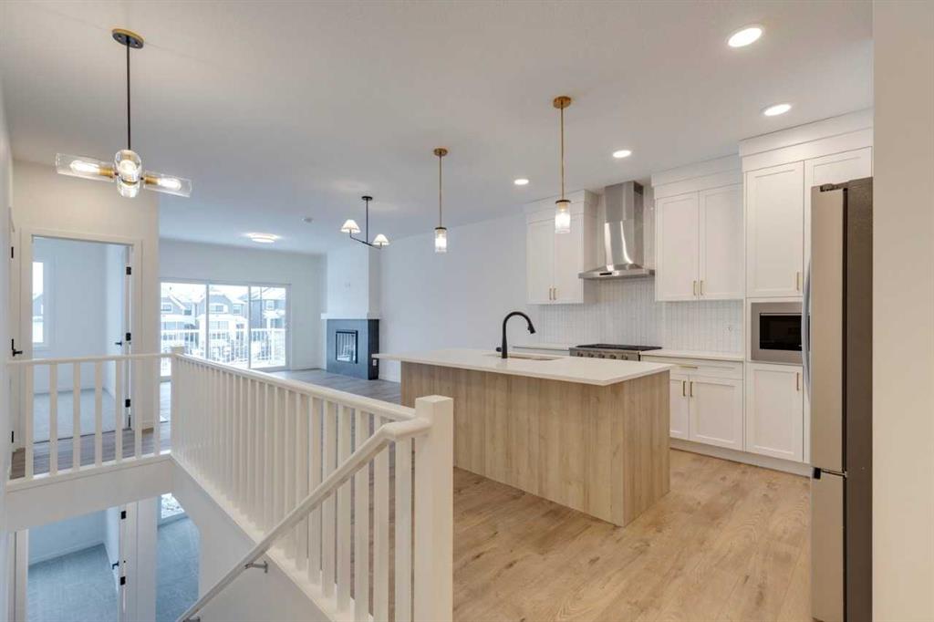 Picture for 1402 Bayview Crescent SW