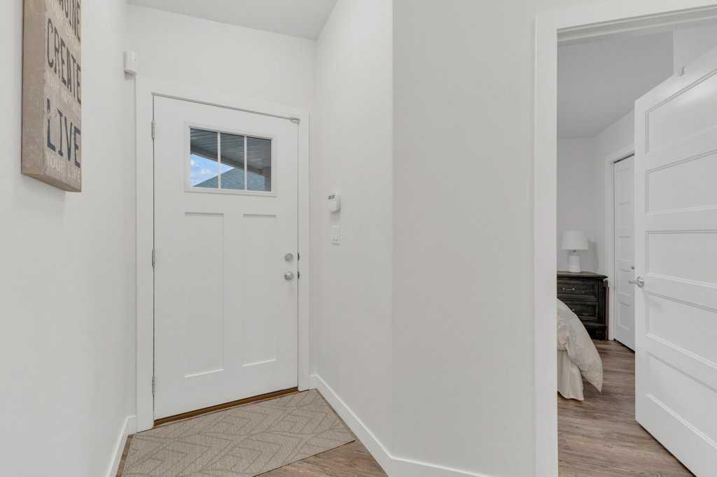 Picture for 39 Golden Avenue 