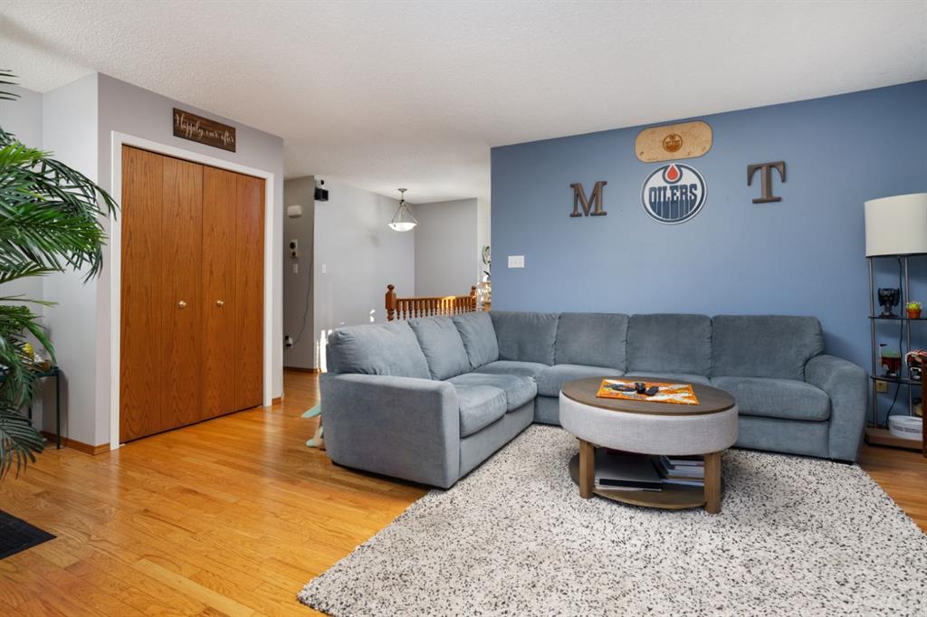 Picture for 6611 54 Avenue 