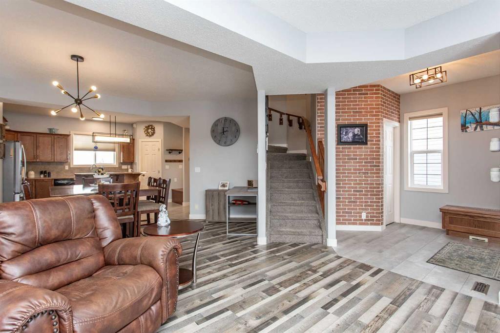 Picture for 156 Long Close 