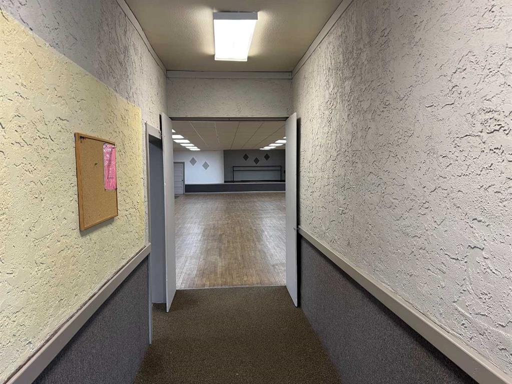 Picture for 4702 50 Avenue 