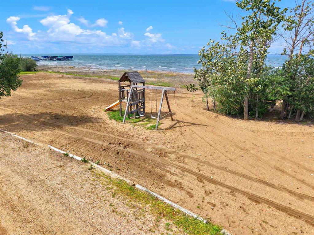 Picture for 135, 41310 Range Road 282  