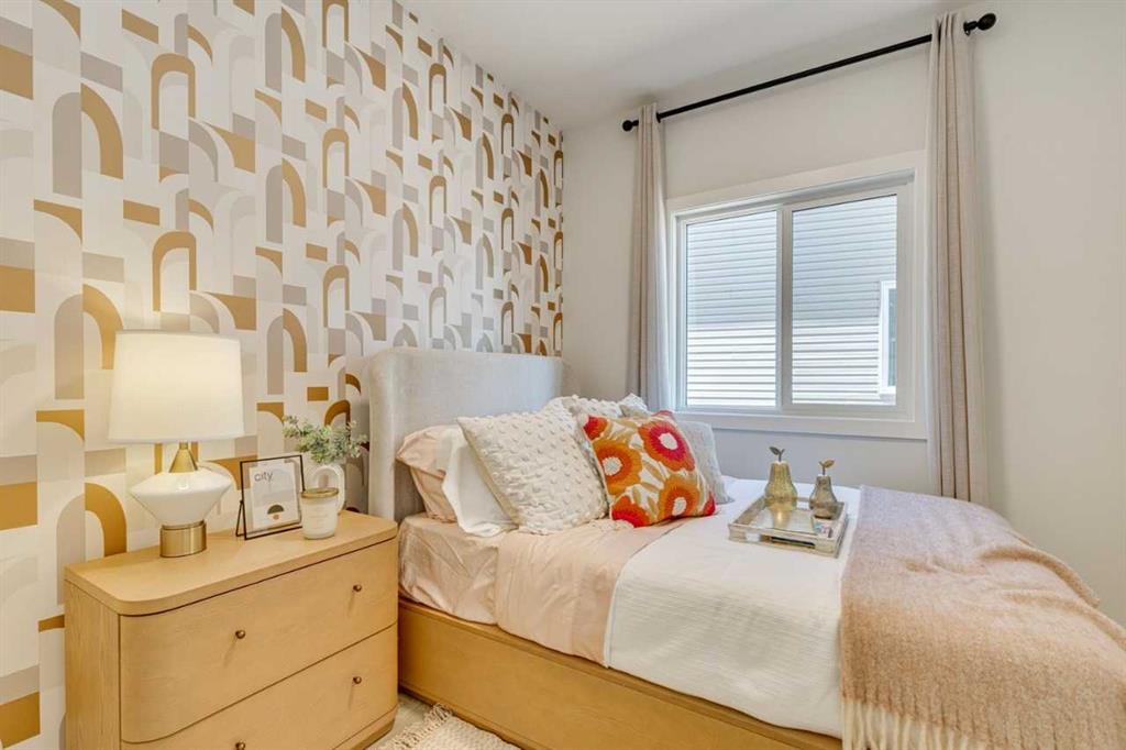 Picture for 18 Hotchkiss Gardens SE