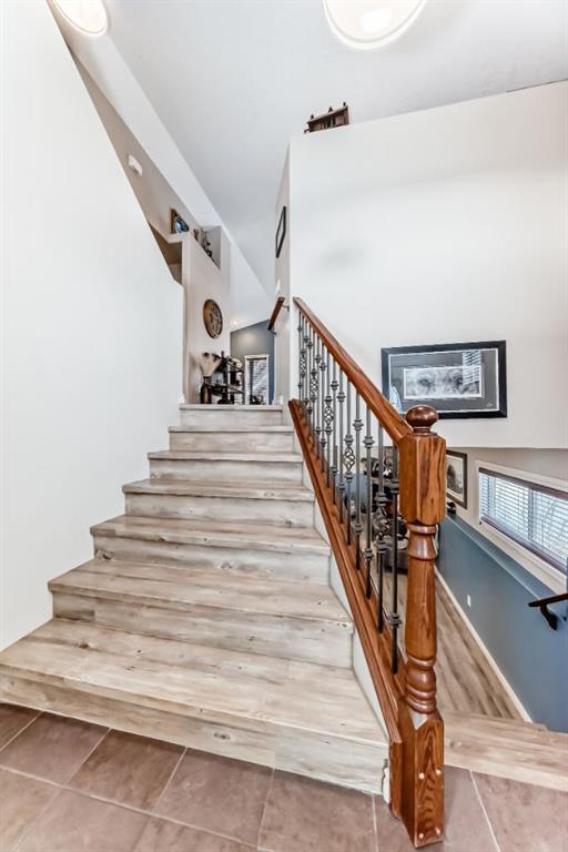 Picture for 5559 52 AvenueClose 