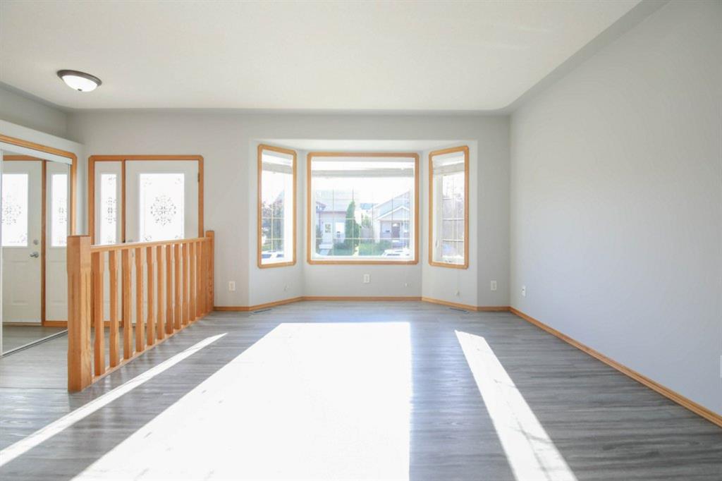 Picture for 33 Duckering Close 