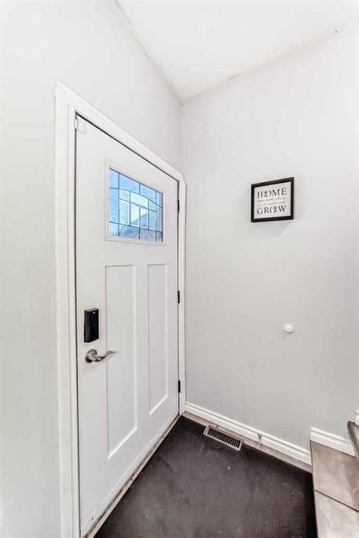 Picture for 4011 40 Avenue 