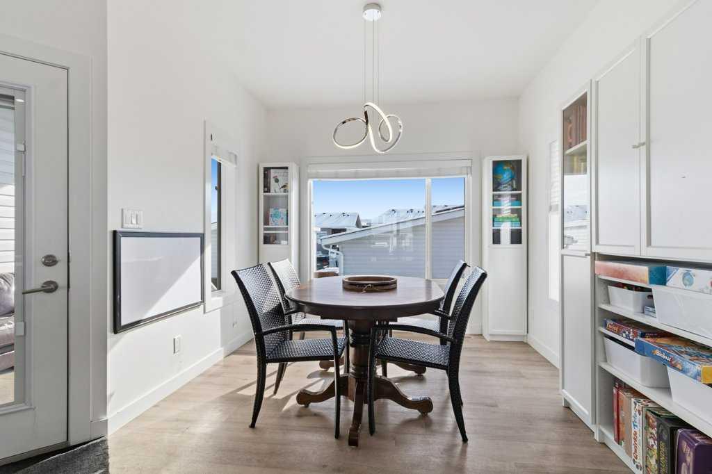 Picture for 53 Ellington Crescent 