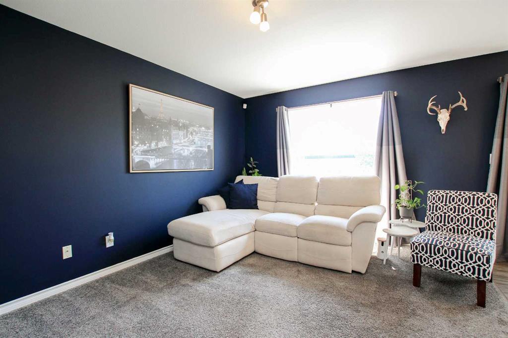 Picture for 60 Arnold Close 